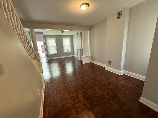 Photo - 1104 Baring St House