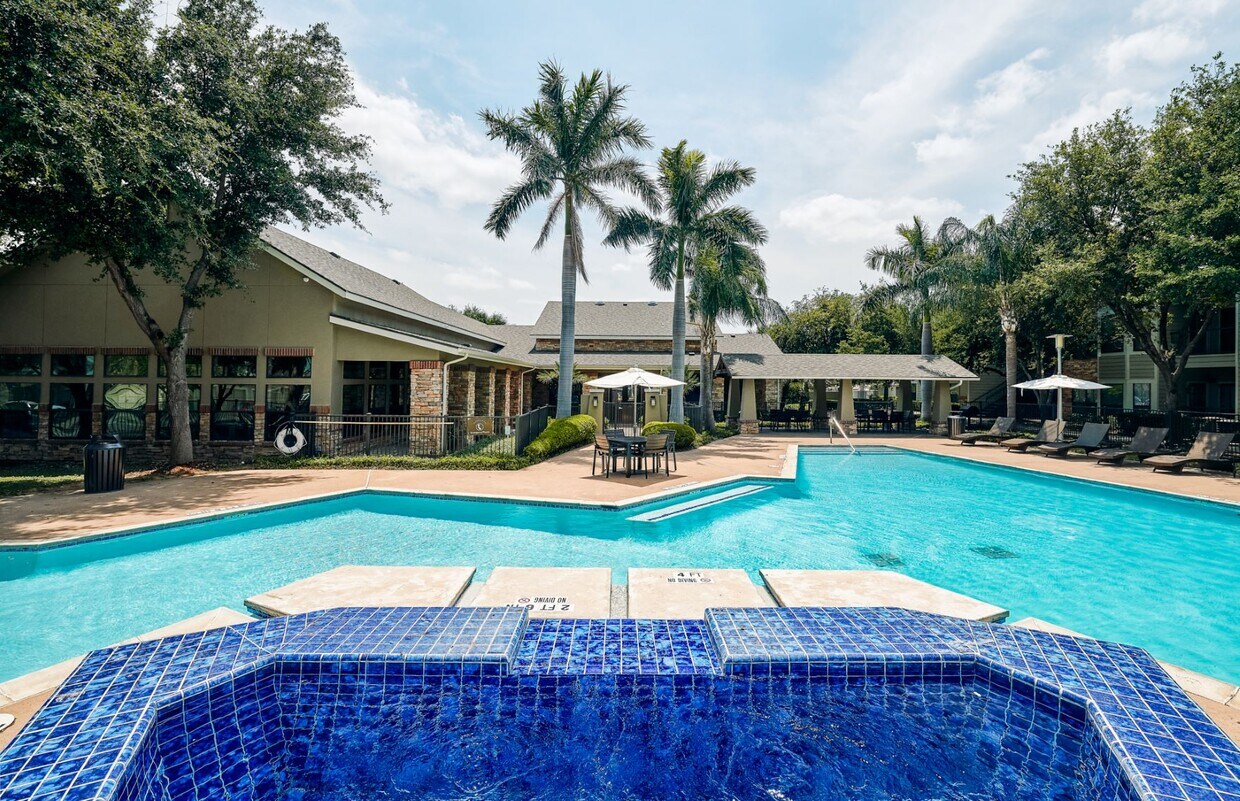 Carmel Apartments Apartments Laredo, TX