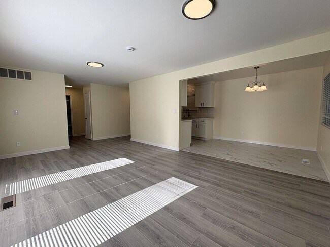Foto del edificio - Newly Renovated 2BD/1BA in Palo Alto | Prime Location!