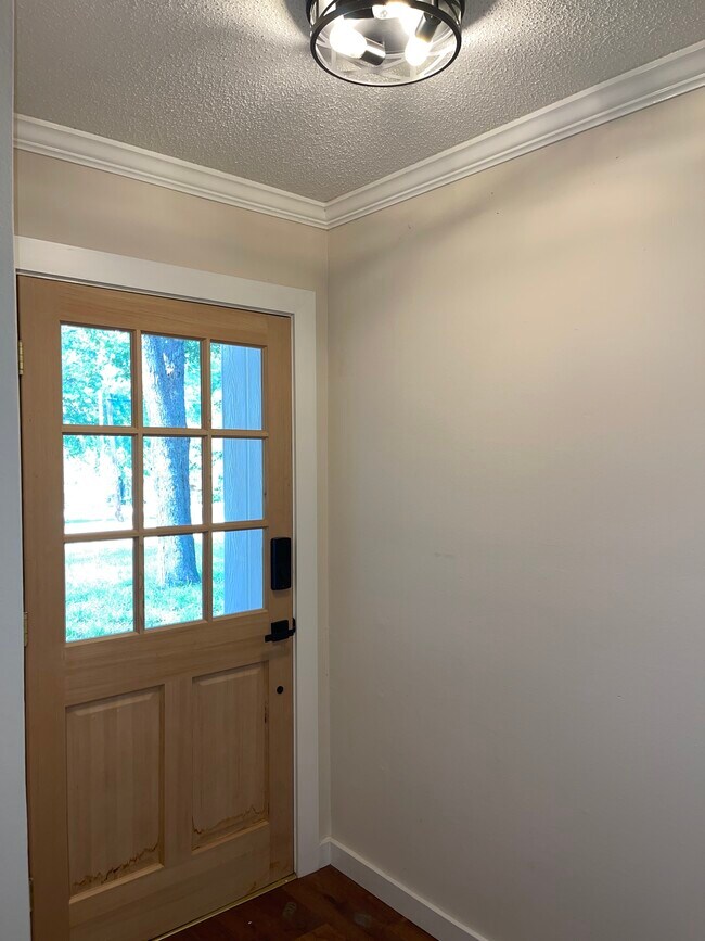 Foto del edificio - 2265 Leaning Oaks