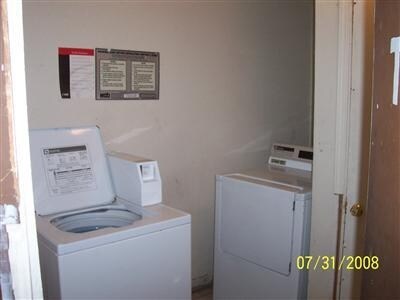 Otros - 415 E Flora St