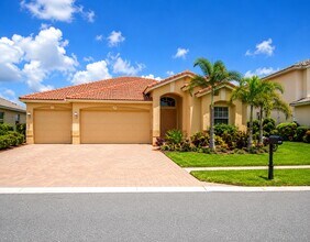 Building Photo - 121 Tuscany Dr