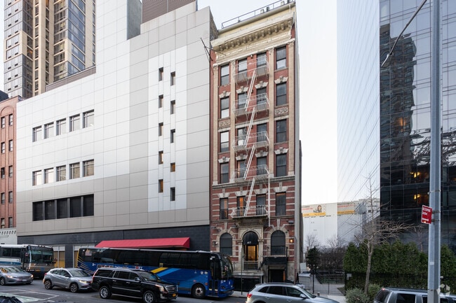 Building Photo - 417 E 60th St