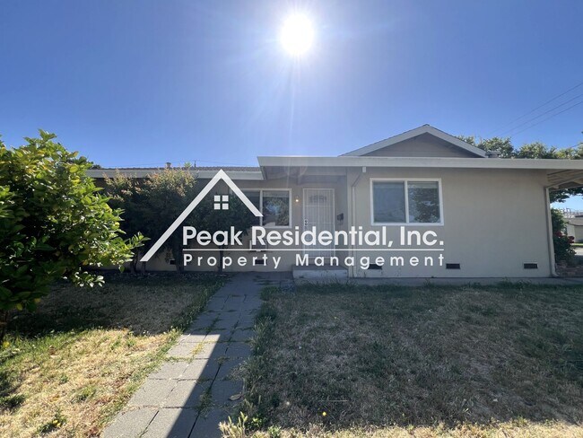 Photo - Wonderful 2bd/1ba Duplex with 1 Car Garage House