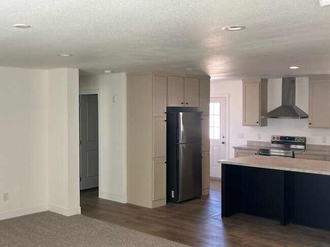 Foto del edificio - 22936 W Forest Pleasant Pl