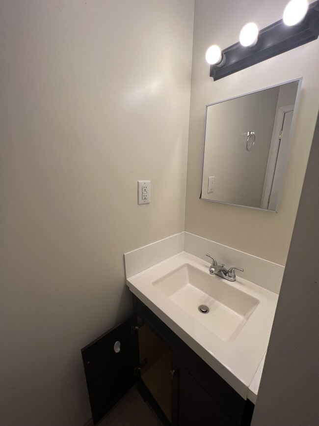 Building Photo - 720 Greensboro Ave