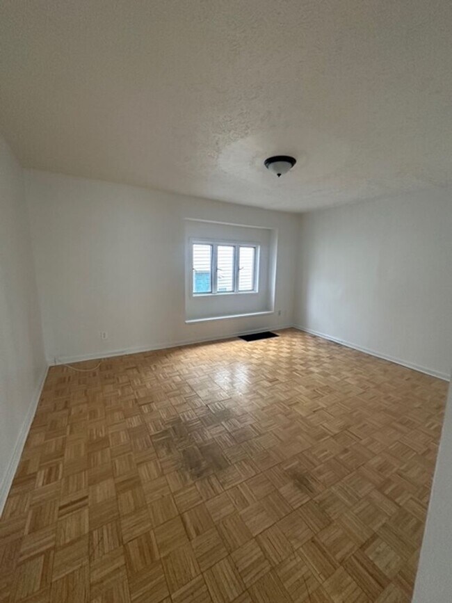 Foto del edificio - Charming 4-Bedroom Single-Family Rental in Rochester – Ready for Move In