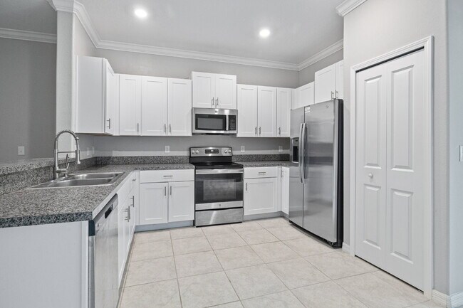 Foto del edificio - "Charming 3-Bed Sanctuary in Lutz with gre...