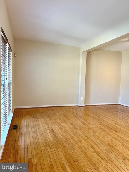 Building Photo - 3663 La Harve Place
