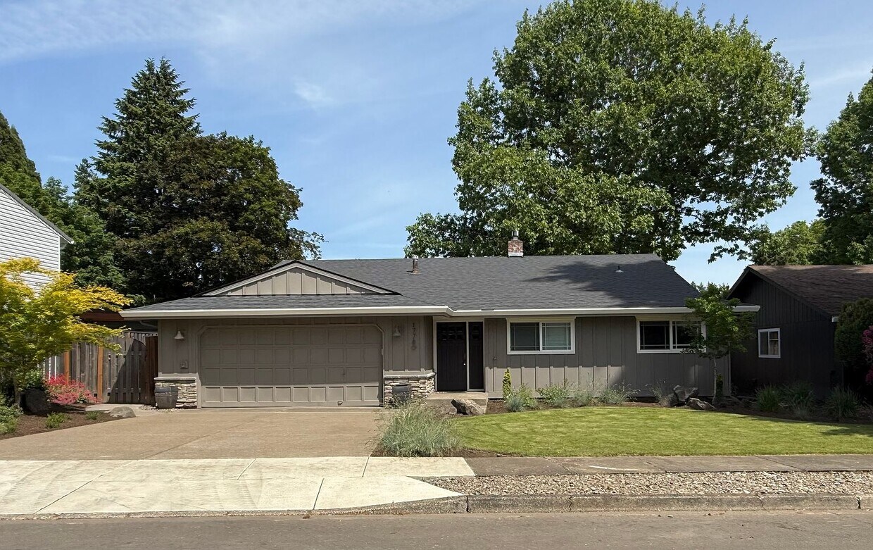 Foto principal - 17780 SW Yaquina Ct