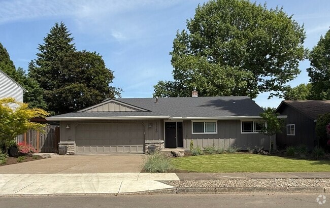 Building Photo - 17780 SW Yaquina Ct
