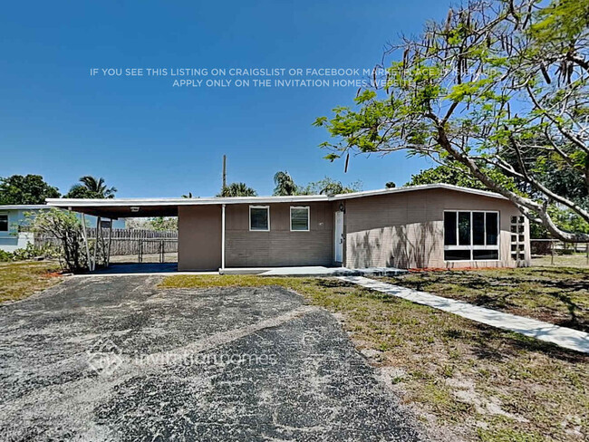 Building Photo - 216 Poe Dr