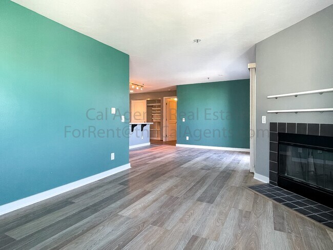 Photo - 6400 Christie Ave Townhome