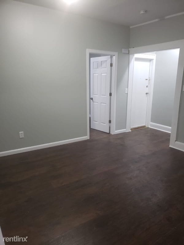 Building Photo - 3 br, 1 bath Apartment - 222 W End Ave