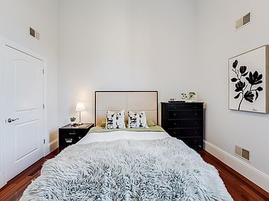 Foto del edificio - Delightful 2-bedroom, 1.5-bathroom condo n...