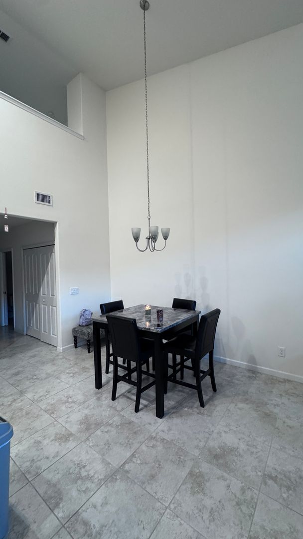 Foto del edificio - Welcome to Montecito, one of Satellite Beach’s most desirable gated beachside communities!