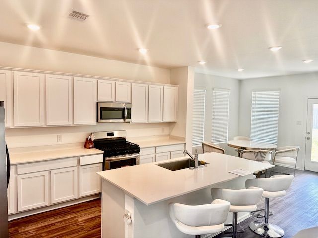 Building Photo - 15338 Majestic Knight Dr