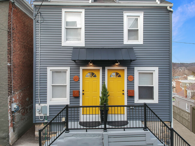 Building Photo - 719 Pine St