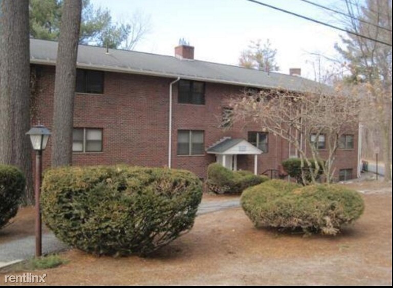 Primary Photo - 2 Town House Ln