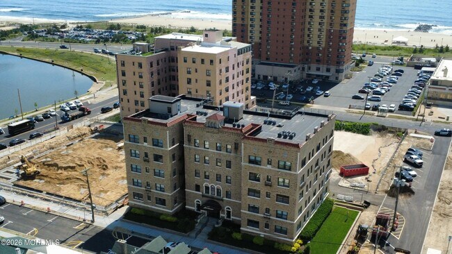 Foto del edificio - 1700 Webb St