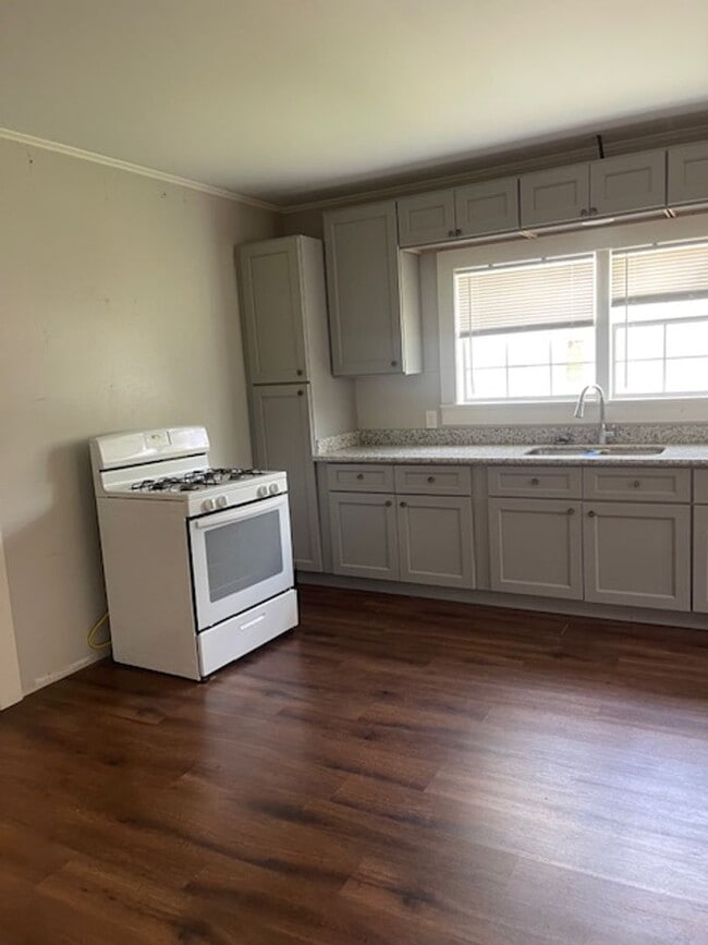 Foto del edificio - 2 bed 1 bath - Home for Rent