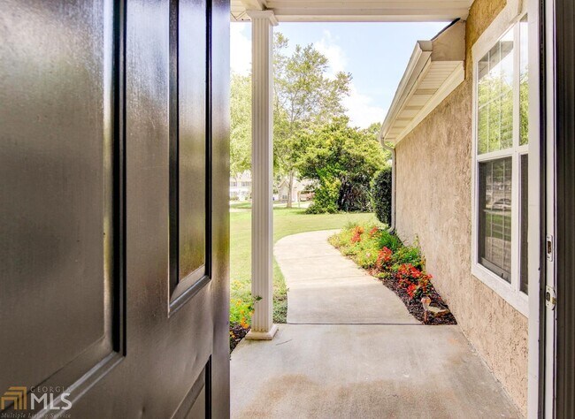 Building Photo - 318 Preston Chase Dr