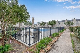 Building Photo - 8077 El Mundo St