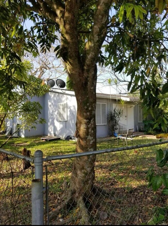 Foto del edificio - 18000 SW 175th St