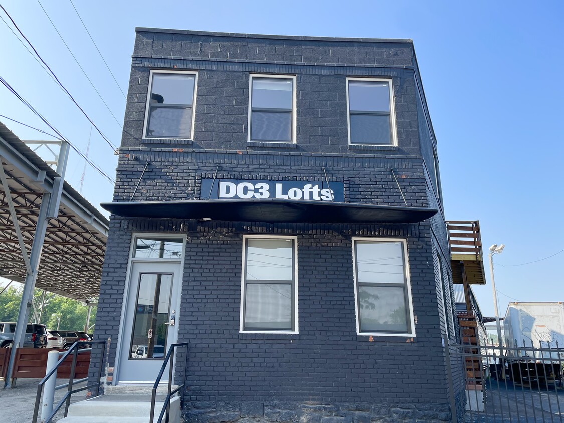 Foto principal - 1211 W 27th St