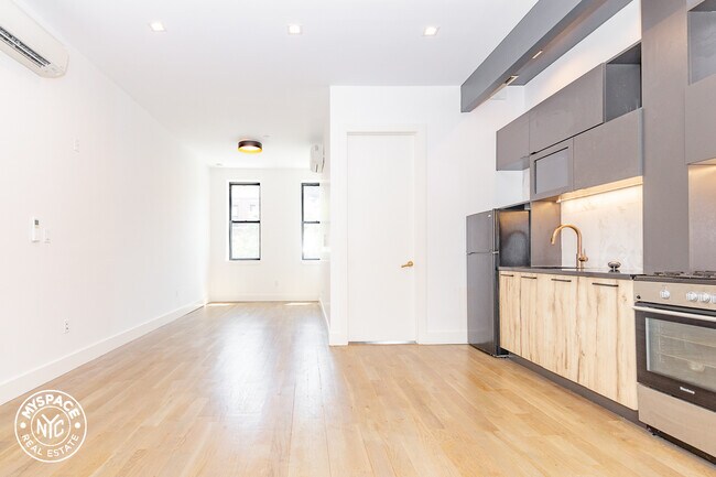 Building Photo - 709 Sterling Pl