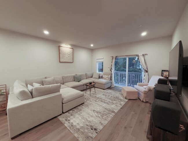 Building Photo - 1820 201st Pl SE