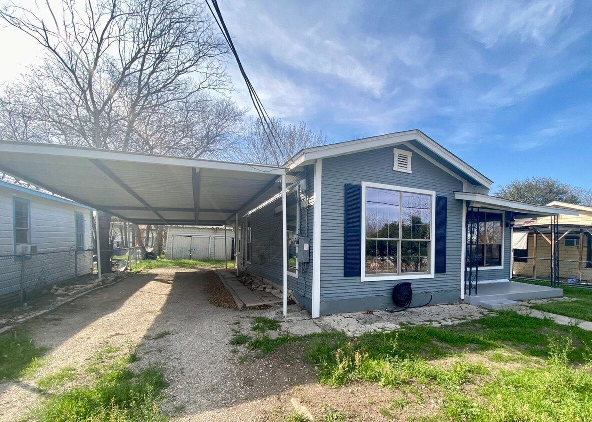 Primary Photo - Adorable 3 Bedroom in Loma Vista!