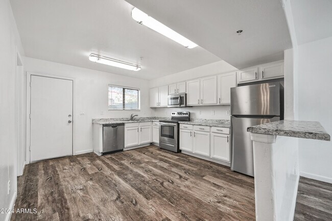 Foto del edificio - 5010 N 22nd Ave