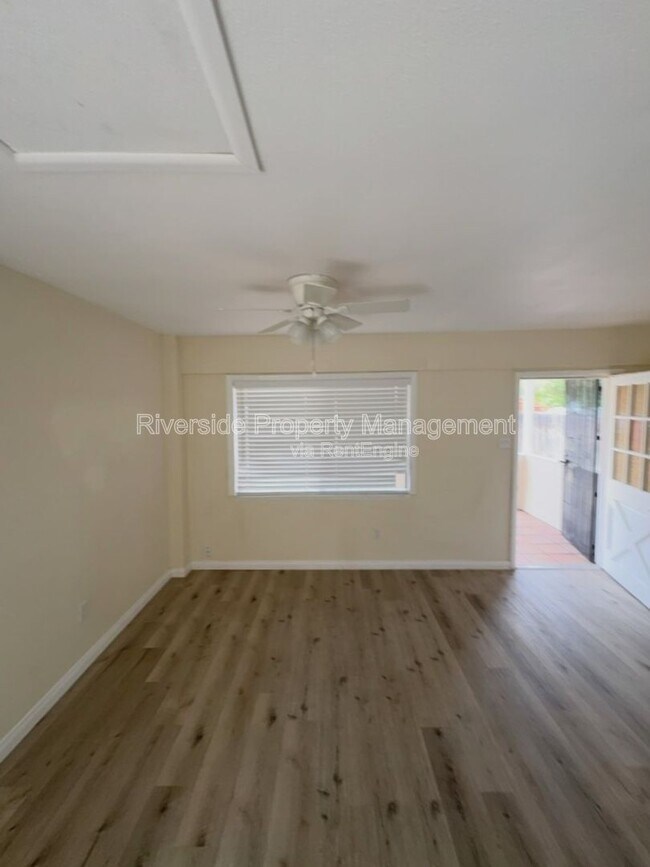 Building Photo - 4185 Selma Ave