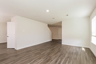 Building Photo - 2438 Gibbs Bend Ct