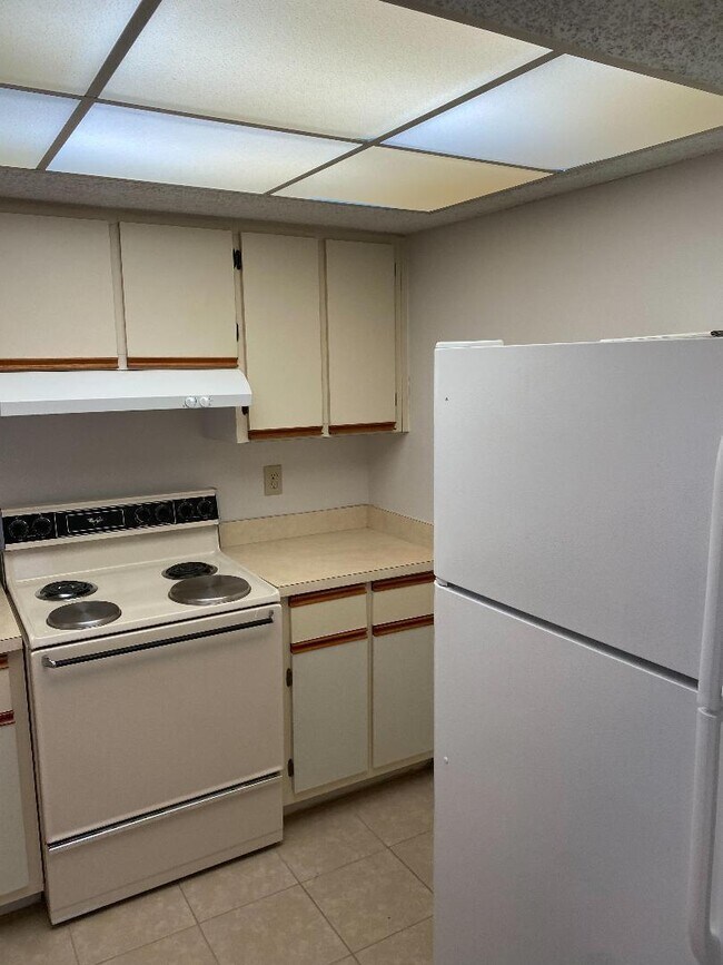 1550 SE Royal Green Cir Unit 201, Port Saint Lucie, FL 34952 Condo