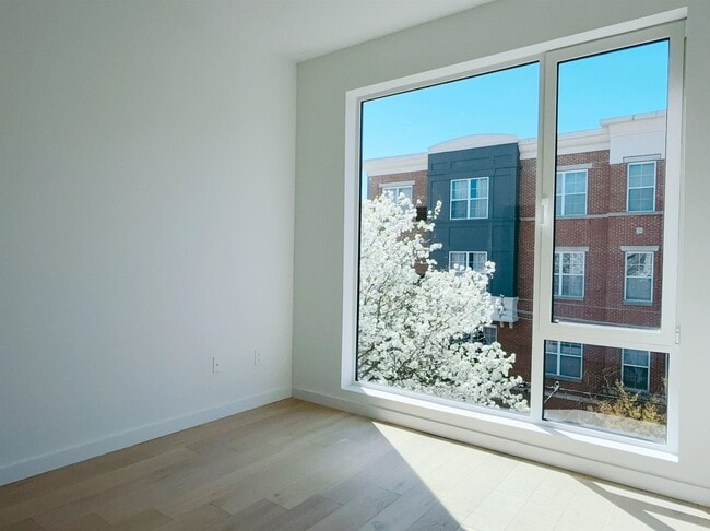 Foto del edificio - 425 3rd St