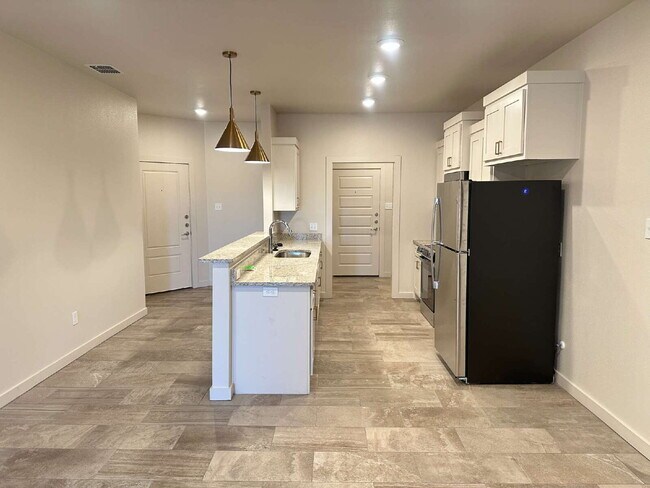 Foto del edificio - Brand new townhomes in Frenship ISD!