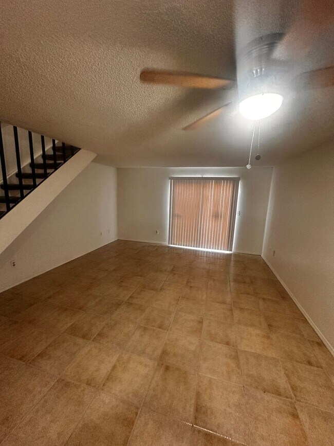 Foto del edificio - 4312 Tierra Verde St