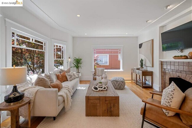 Foto del edificio - 2626 Hillegass Ave