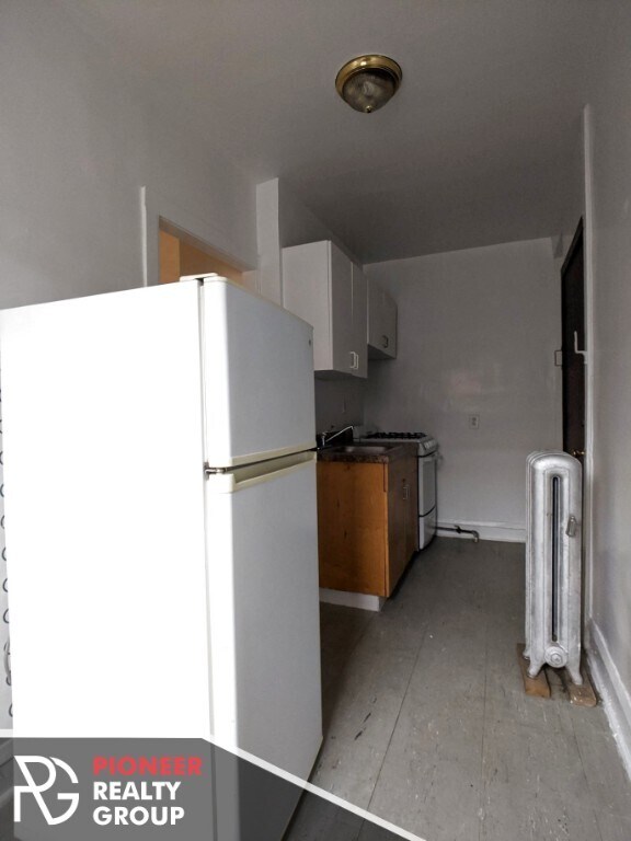Building Photo - 2700 N Spaulding Ave