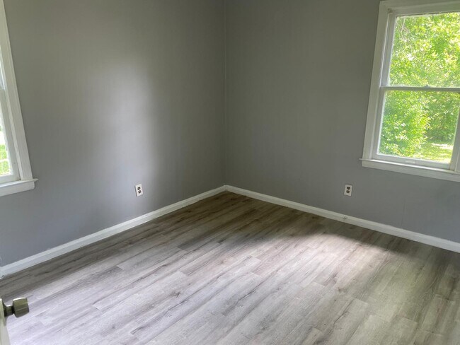 Foto del edificio - 5134 Hereford St