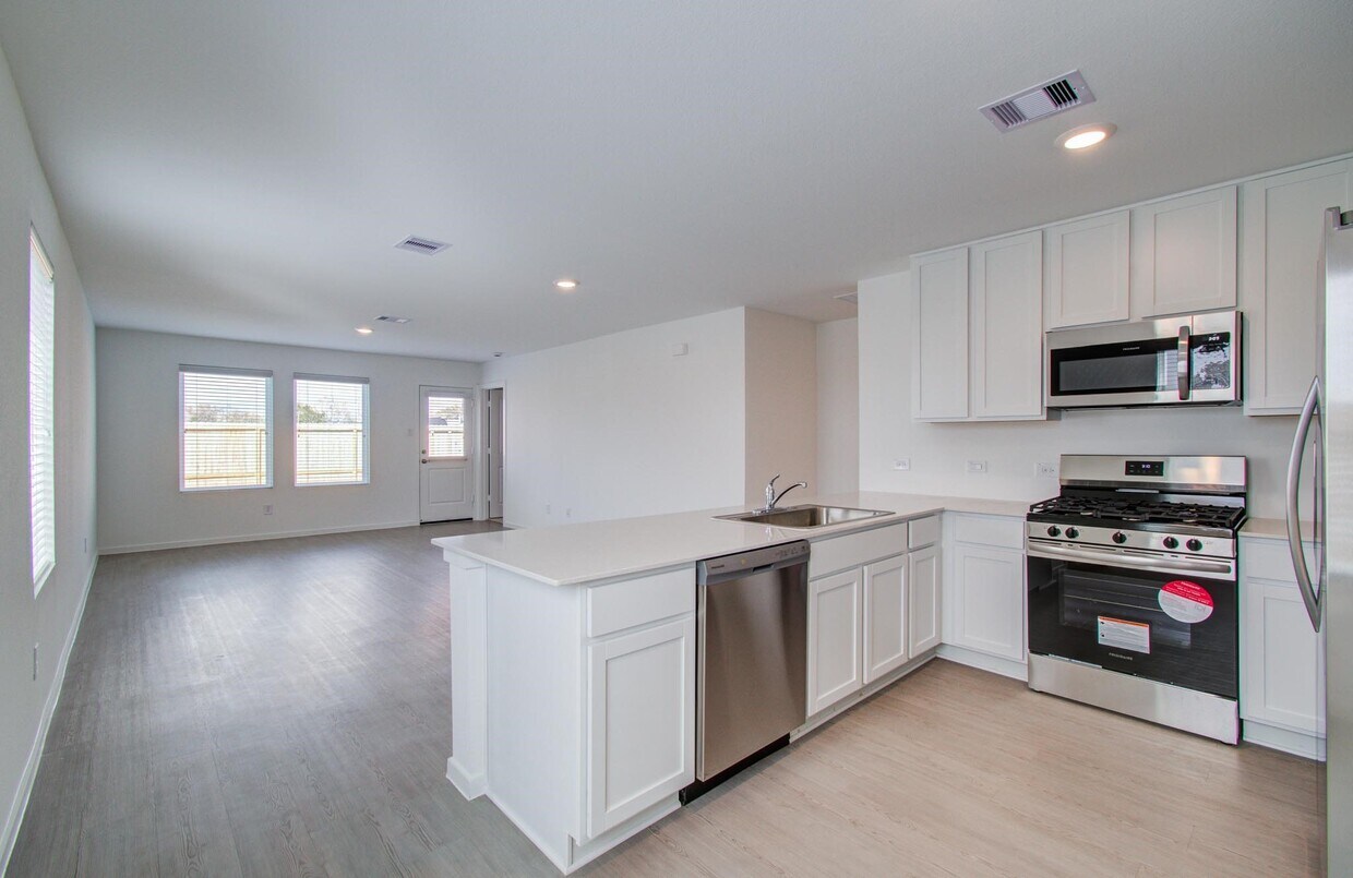 Foto principal - 17925 Valle Cupa Ln