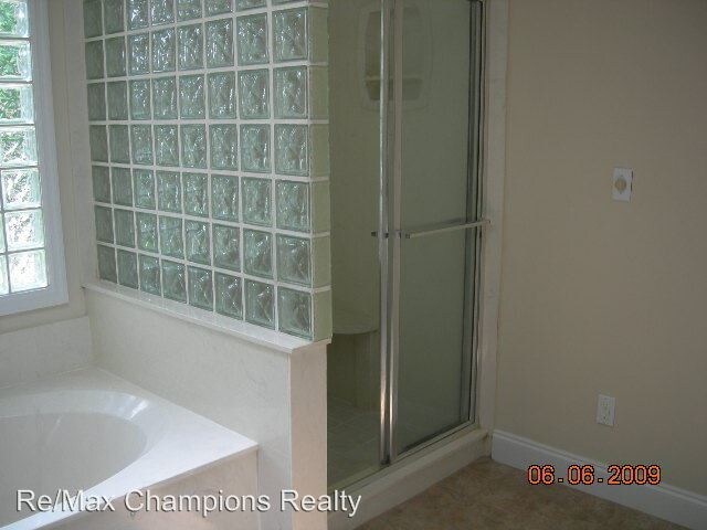 Foto del edificio - 4 br, 2.5 bath House - 2201 Bridle Ct