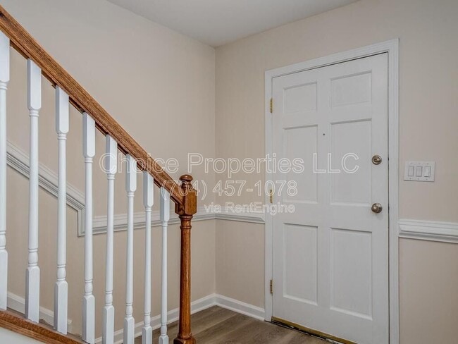 Photo - 8358 Knights Bridge Rd Townhome