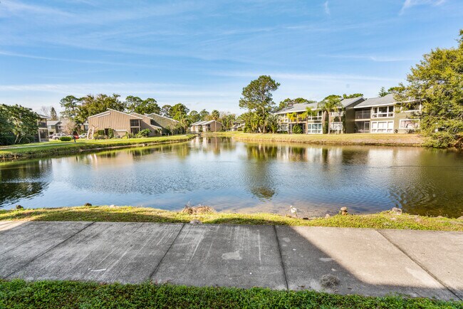 Foto del edificio - 5838 Peregrine Ave