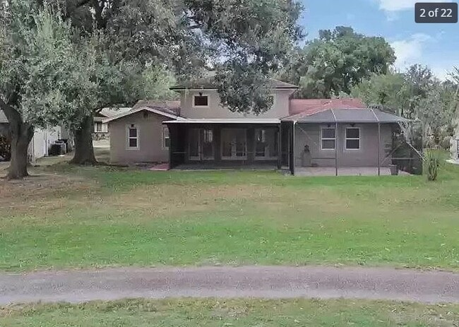 Building Photo - 4606 Cloverlawn Dr