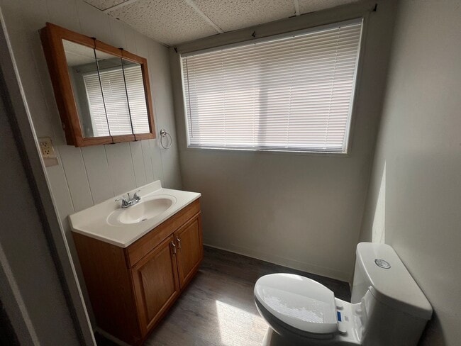 Building Photo - Carnegie - 1 Bedroom 1 Bathroom - Updated ...