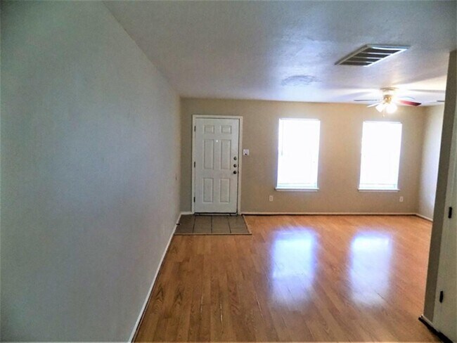 Foto del edificio - 17314 Wigeon Way Dr