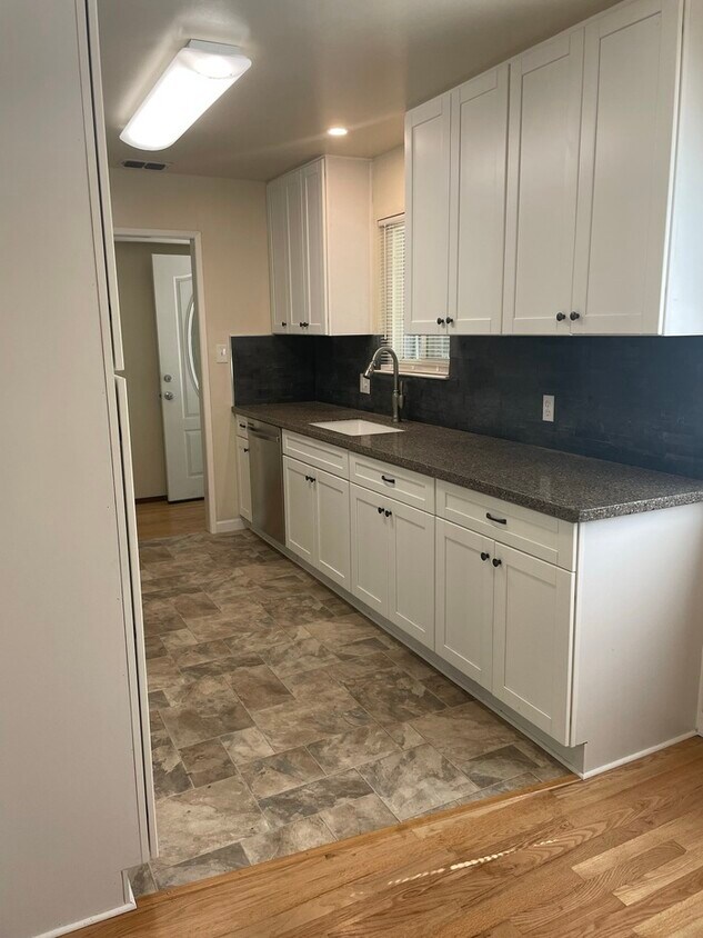 Beautiful 4 bedroom 2 bath Home House for Rent in Orangevale, CA